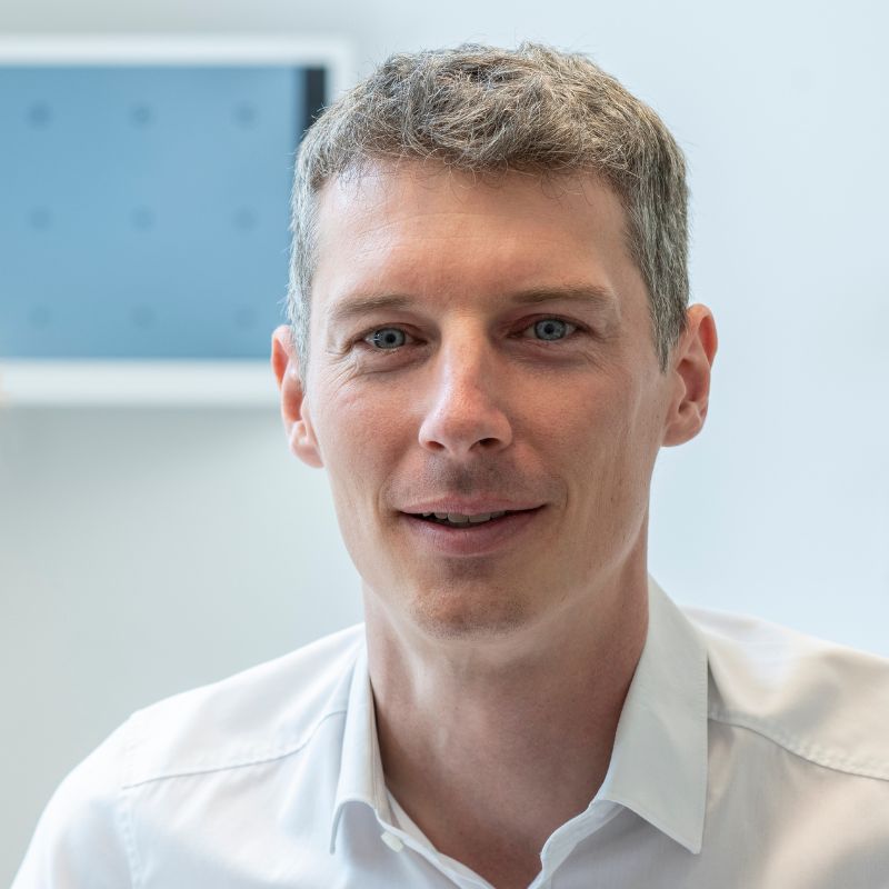 Dr. Rainer Hesse - Grauer Star Operation Graz