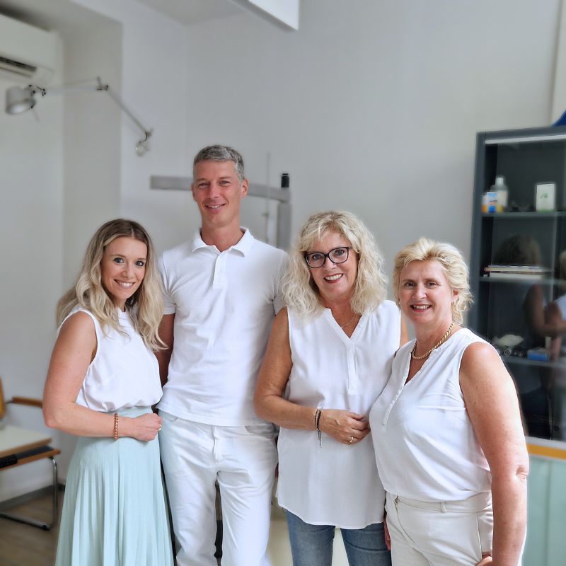 das Team von Augenarzt Dr. Rainer Hesse in Graz